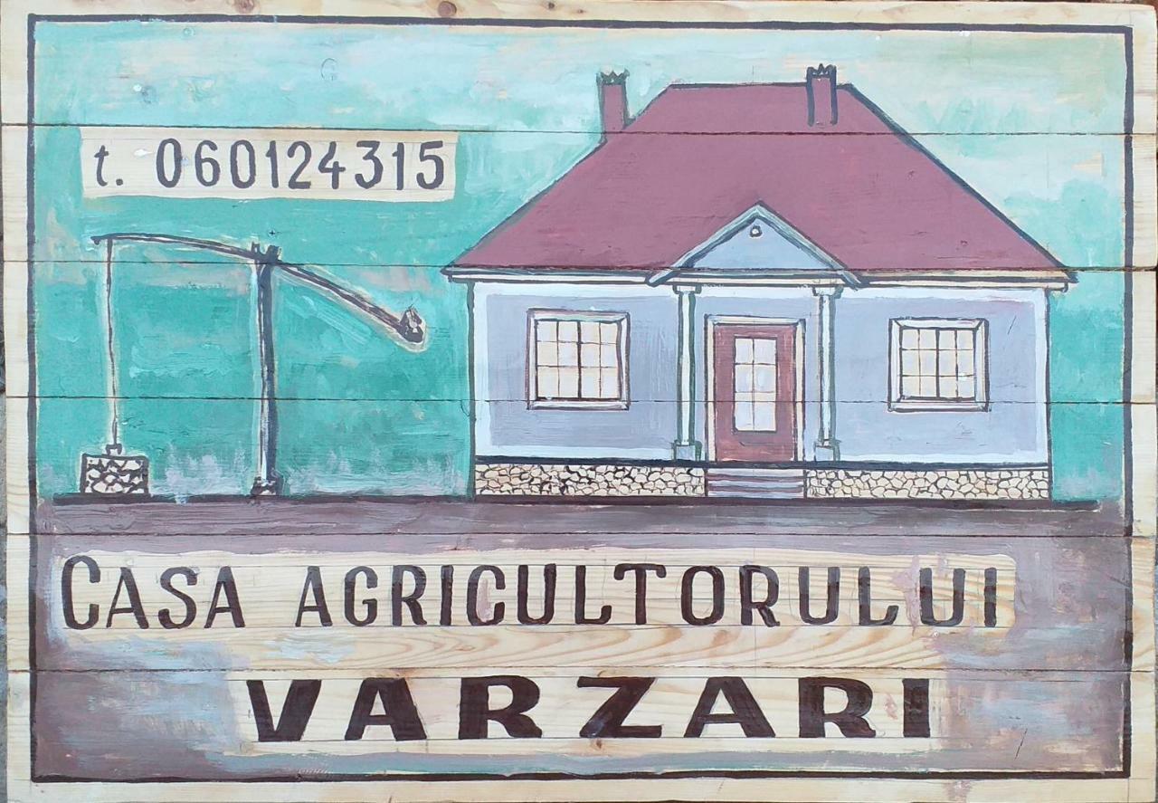 Casa Agricultorului Varzari Butuceny Buitenkant foto