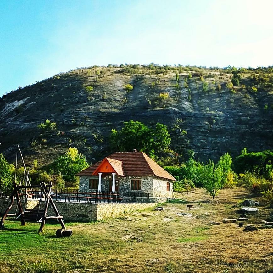 Casa Agricultorului Varzari Butuceny Buitenkant foto